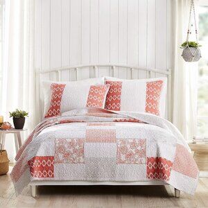 Jessica Simpson Quilt, Coral White Paisley Patchwork Blanket